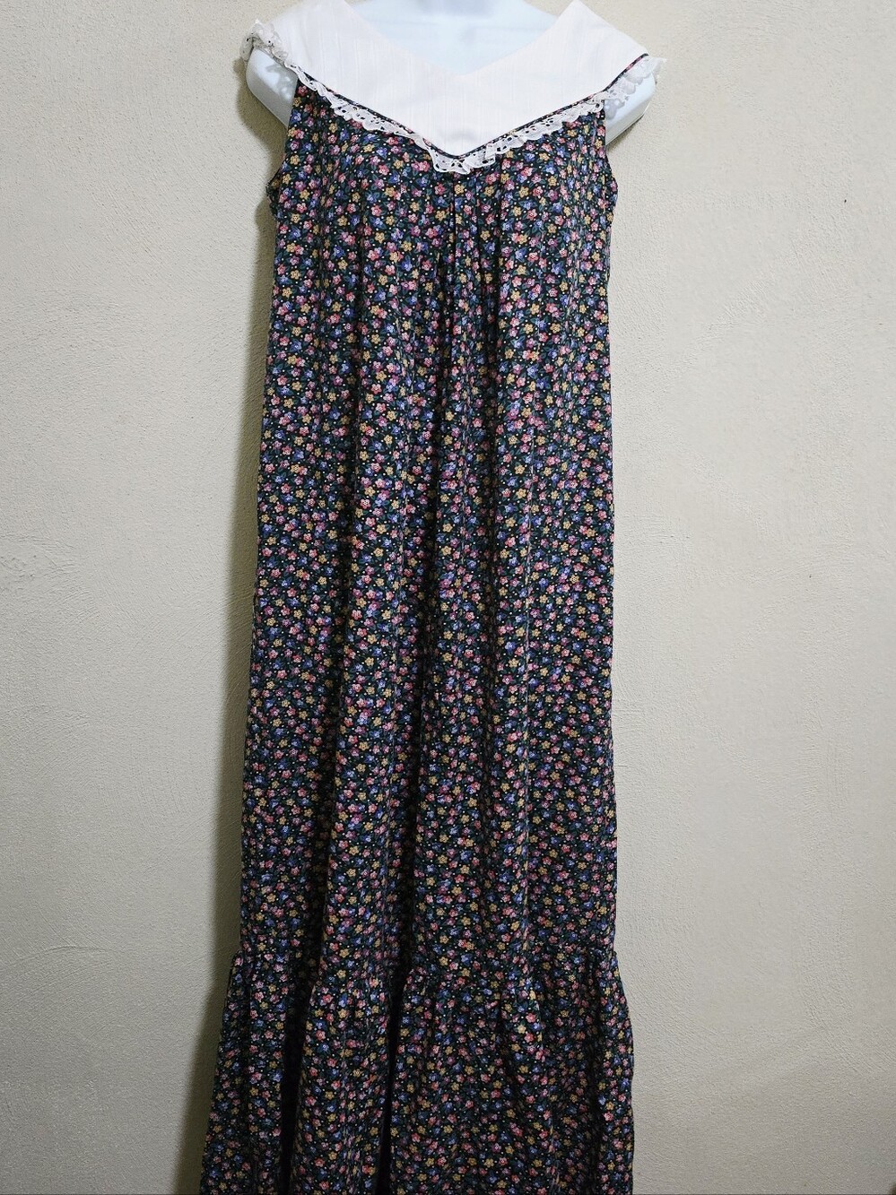 Liberty House of Hawaii Floral Sleeveless Maxi Dress Moo Moo Black Pink Blue